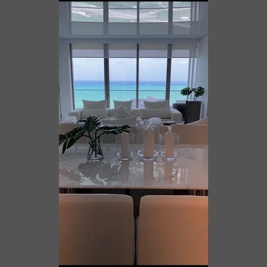 Cortinas y persianas de lujo instaladas en Armani Residences Miami, Miami – Shades and Blinds Design