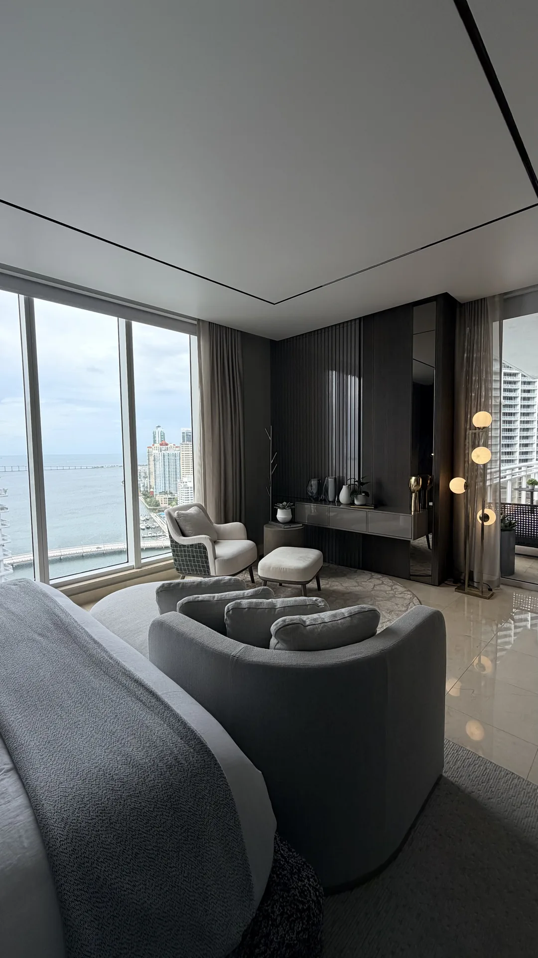 Cortinas y persianas motorizadas instaladas en Carbonell 3304, Miami — foto 4 | Shades and Blinds Design