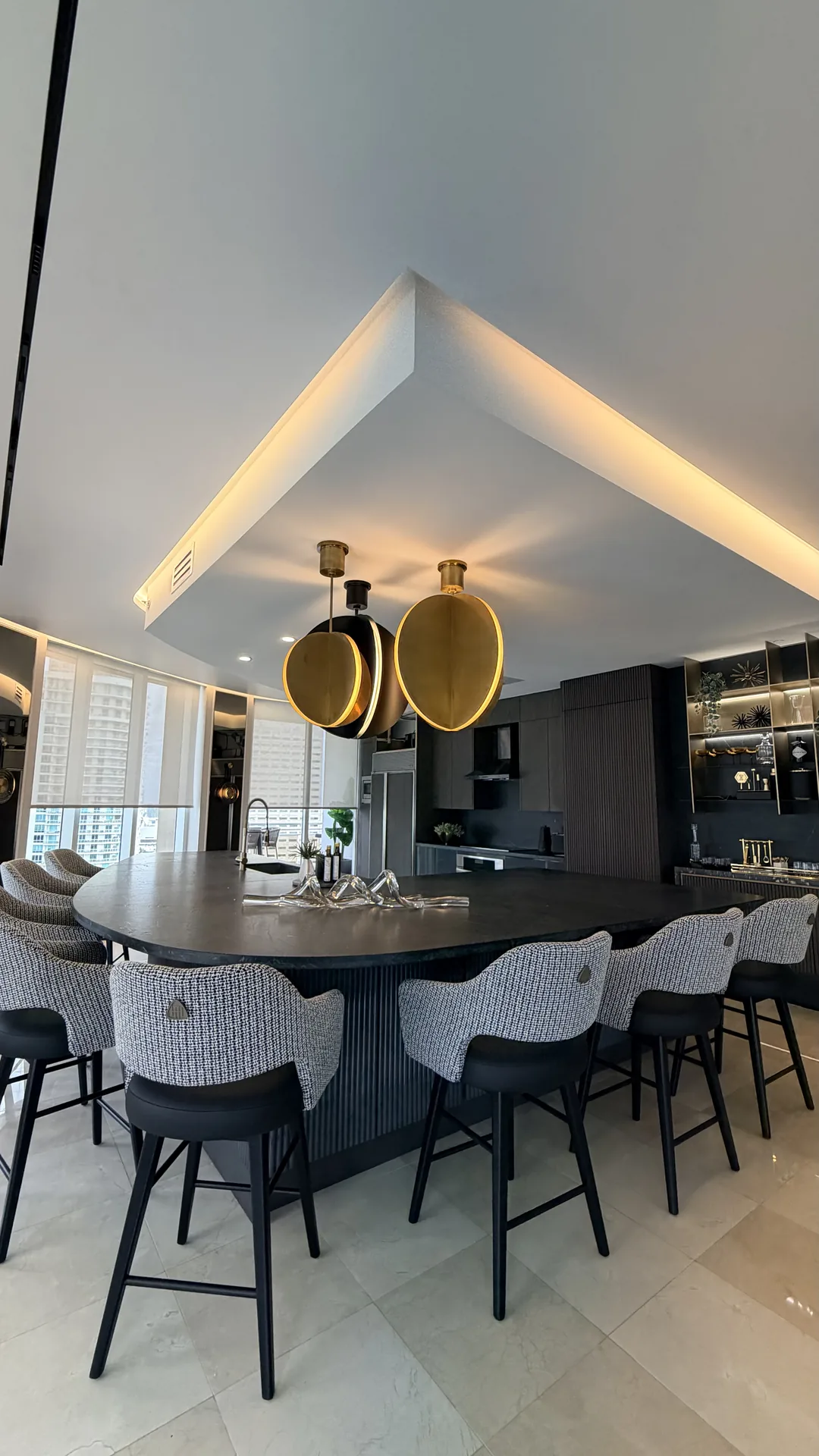 Cortinas y persianas motorizadas instaladas en Carbonell 3304, Miami — foto 7 | Shades and Blinds Design