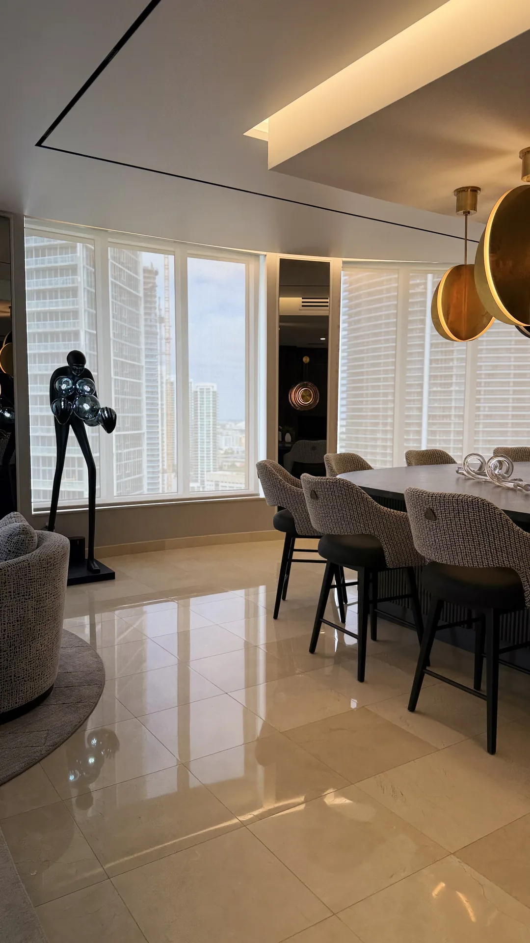 Cortinas y persianas motorizadas instaladas en Carbonell 3304, Miami — foto 9 | Shades and Blinds Design