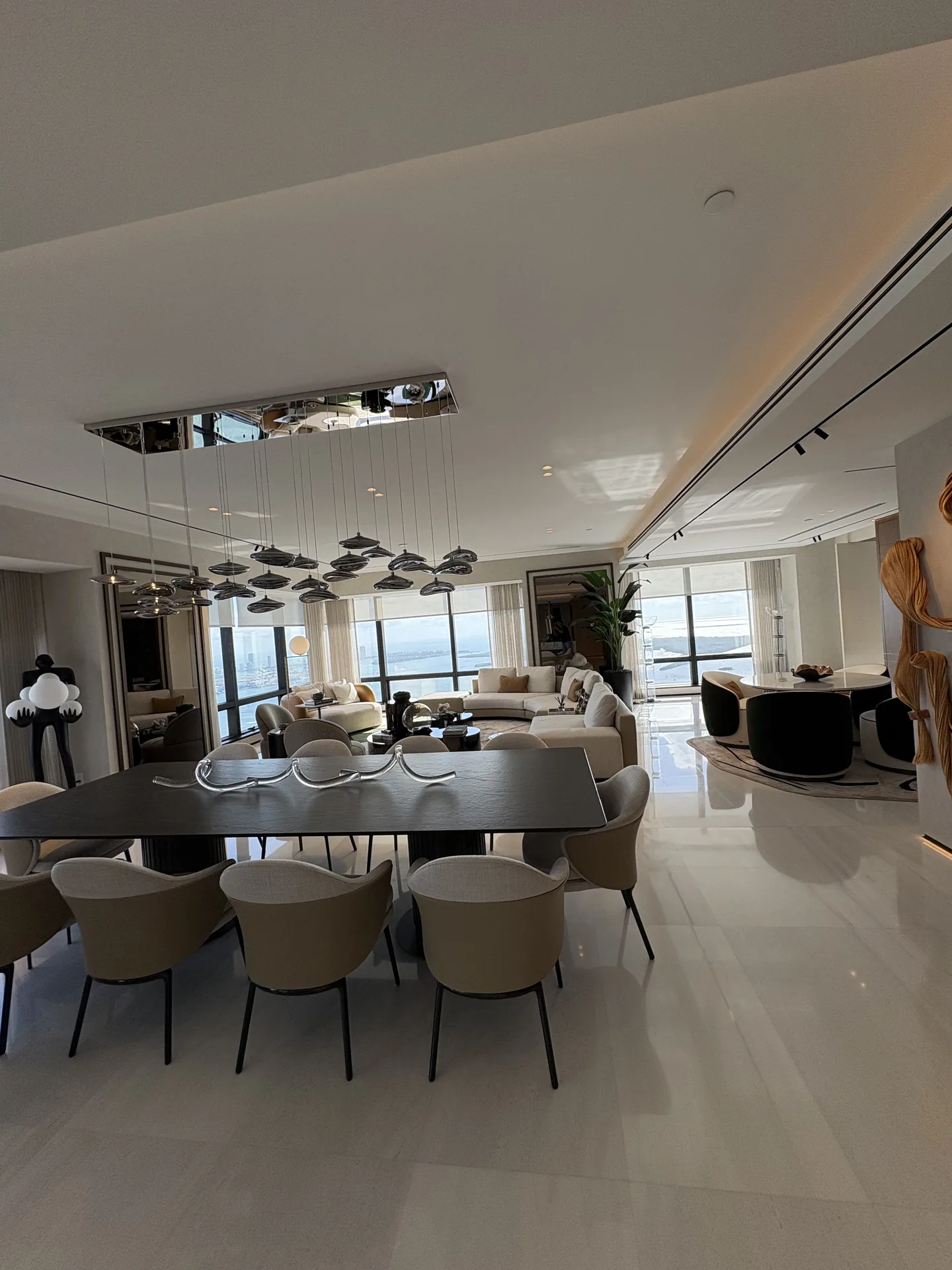 Cortinas y persianas de lujo instaladas en Four Seasons Brickell, Miami — foto 13 | Shades and Blinds Design