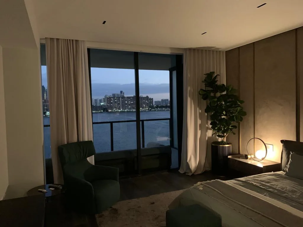 Prive Island