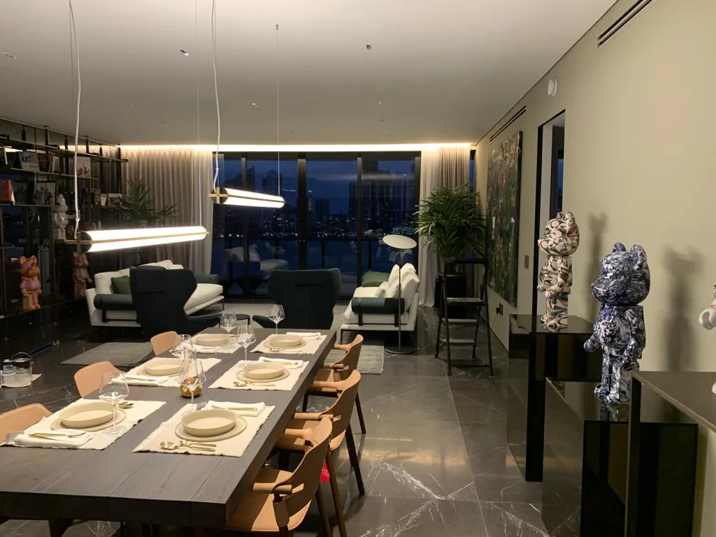 Cortinas y persianas a medida instaladas en Prive Island, Miami – Shades and Blinds Design